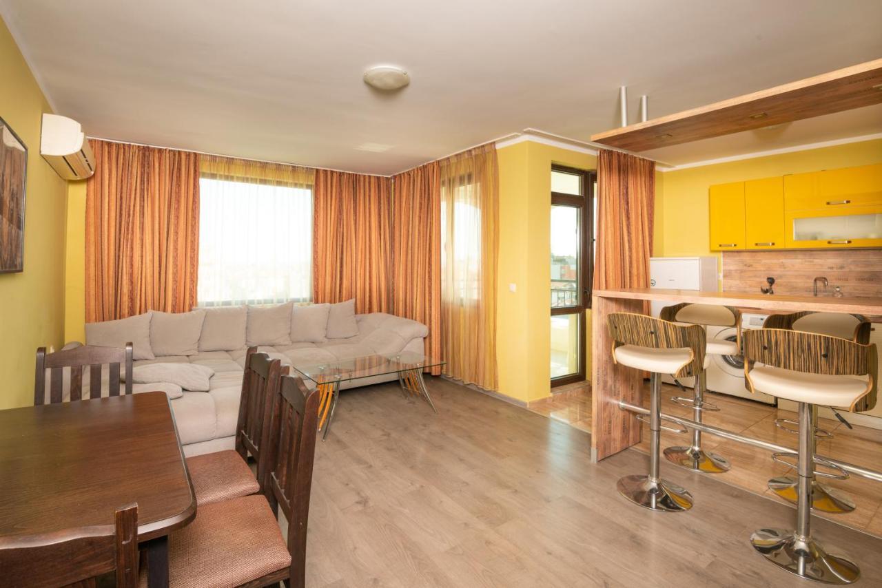 Evi Apartments 2 Pomorie Esterno foto
